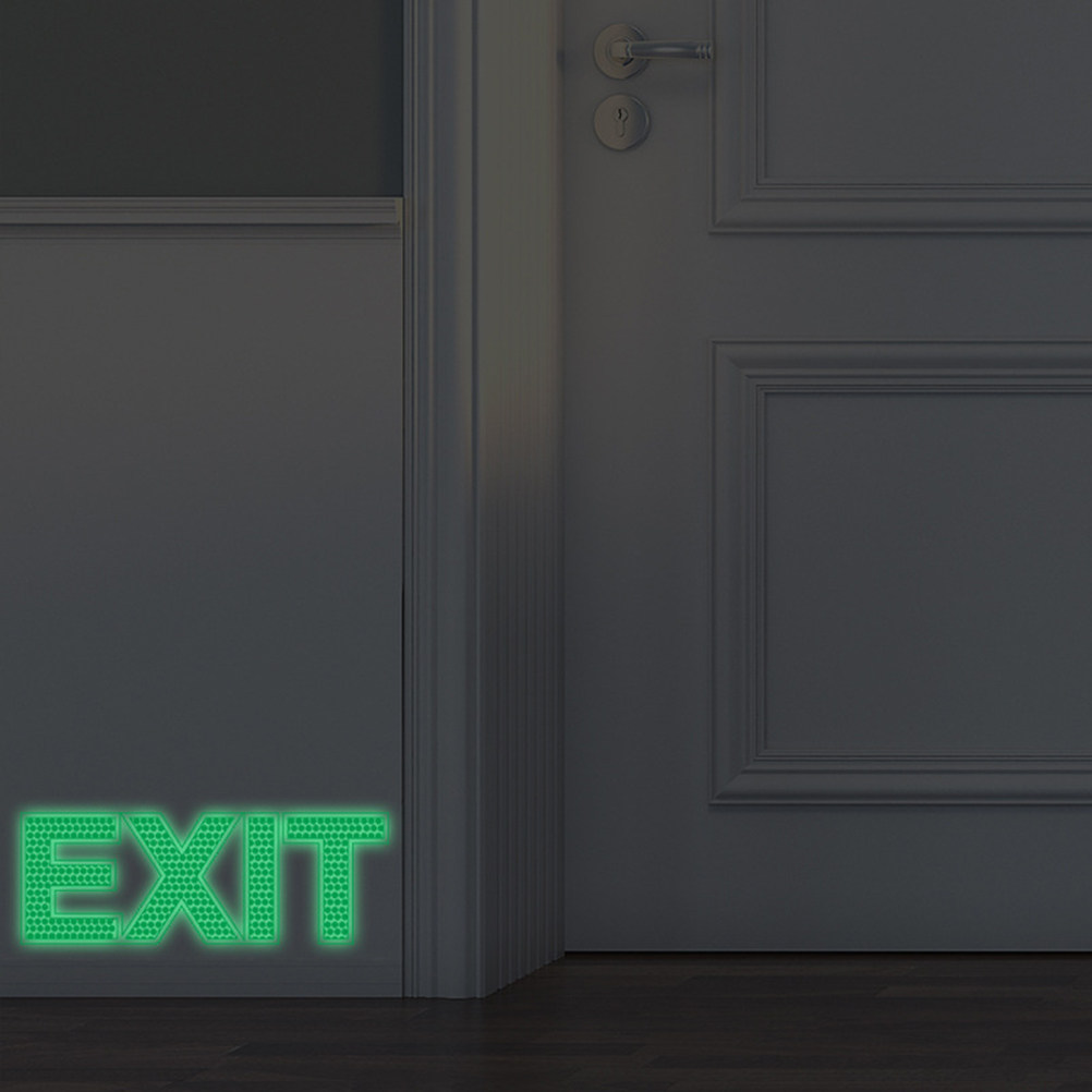 Świecąca w ciemności naklejka  – Emergency Exit Sign recenzja i cena